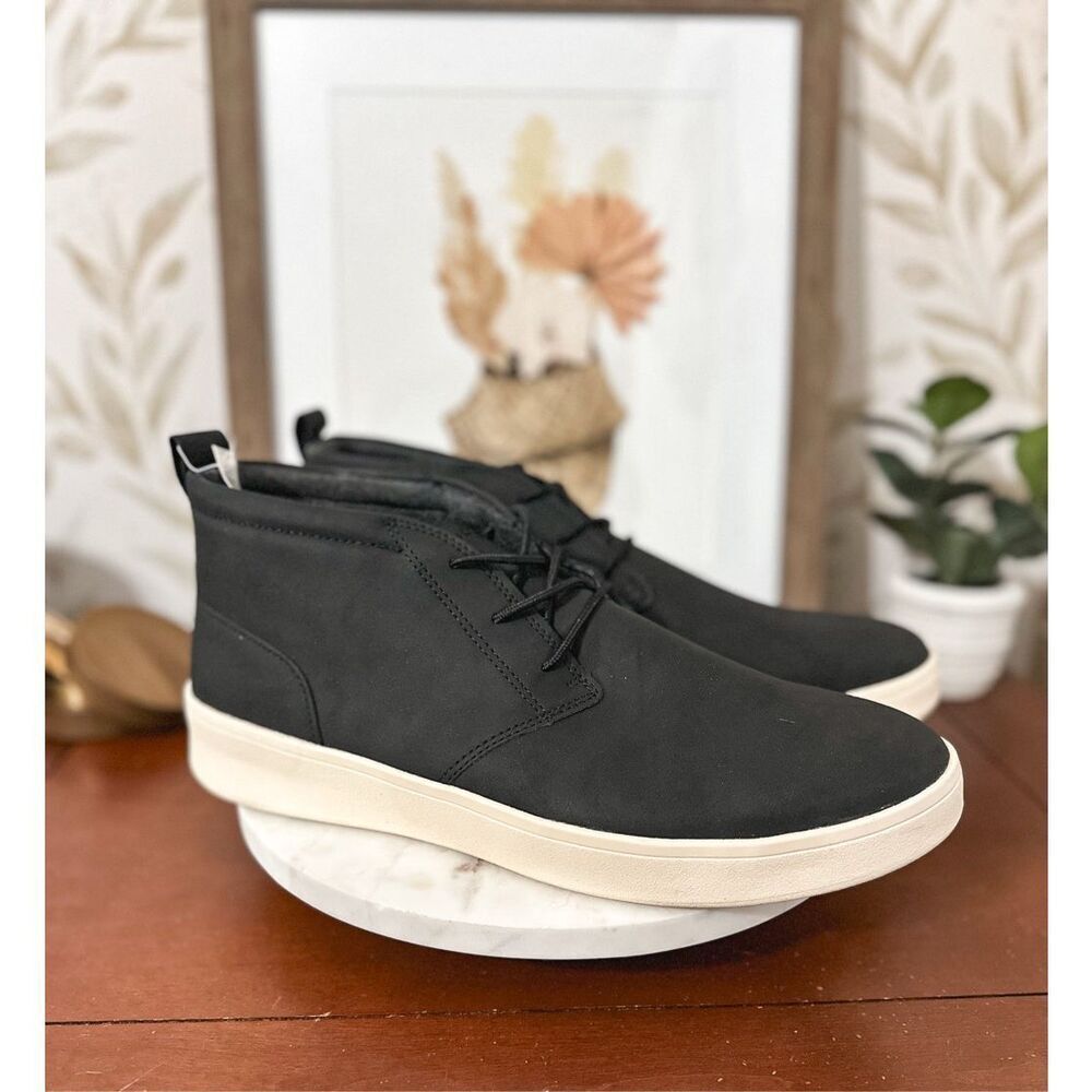 IZOD Men’s Shoes new in box